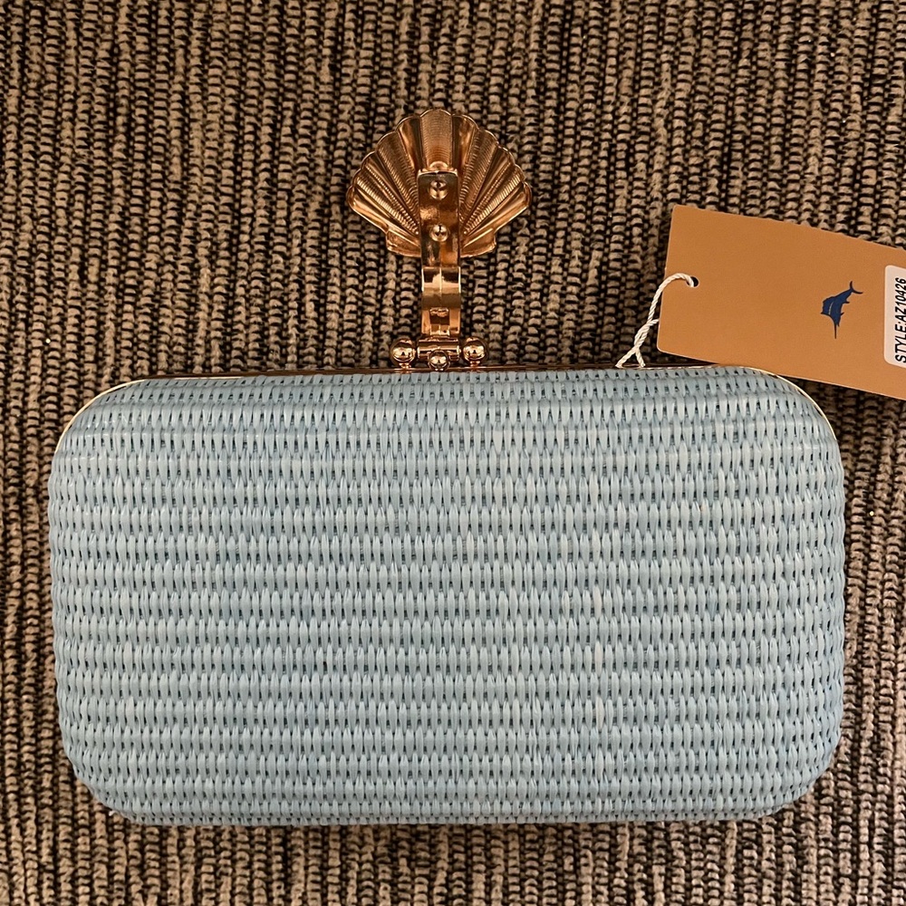 Tommy Bahama Light Blue Woven Shell Clasp Crossbody Bag with detachable chain - Picture 5 of 7